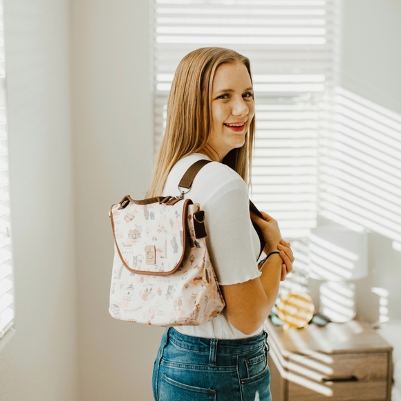 Waterproof Convertibe Handbag Backpack Crossbody Multifunctional Triple Use Bag - Picture 7 of 13